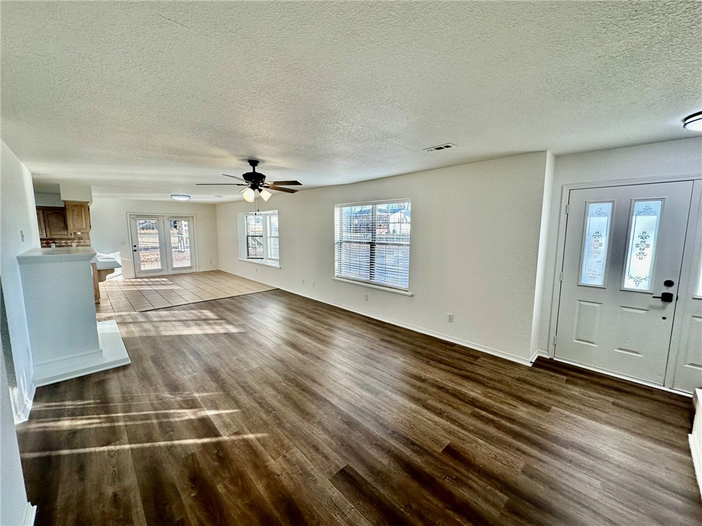 ELM TREE CENTER SUB-BENTONVILLE - Residential Lease