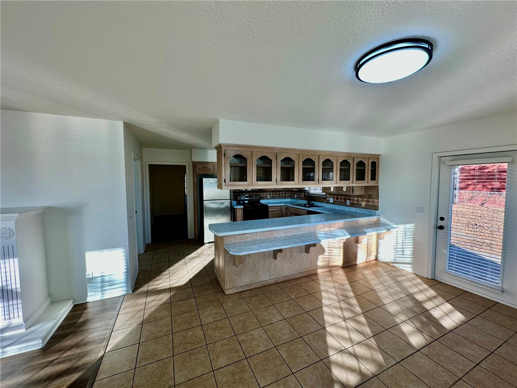 ELM TREE CENTER SUB-BENTONVILLE - Residential Lease