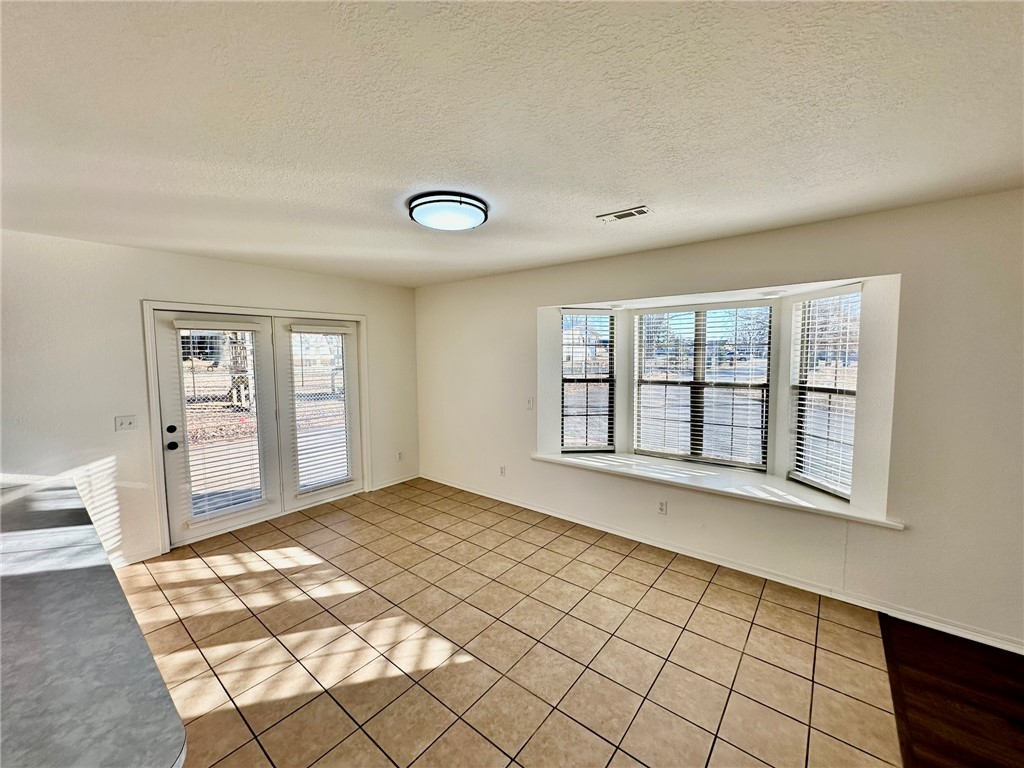 ELM TREE CENTER SUB-BENTONVILLE - Residential Lease