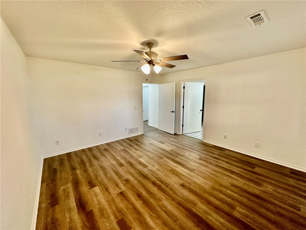 ELM TREE CENTER SUB-BENTONVILLE - Residential Lease