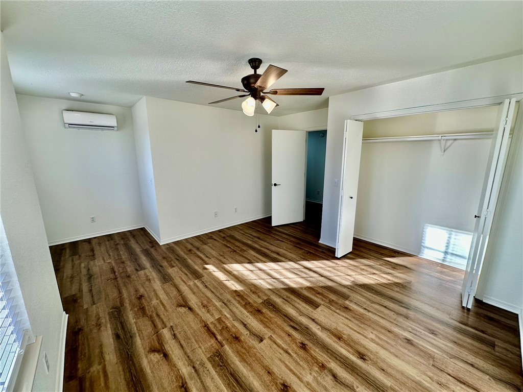 ELM TREE CENTER SUB-BENTONVILLE - Residential Lease