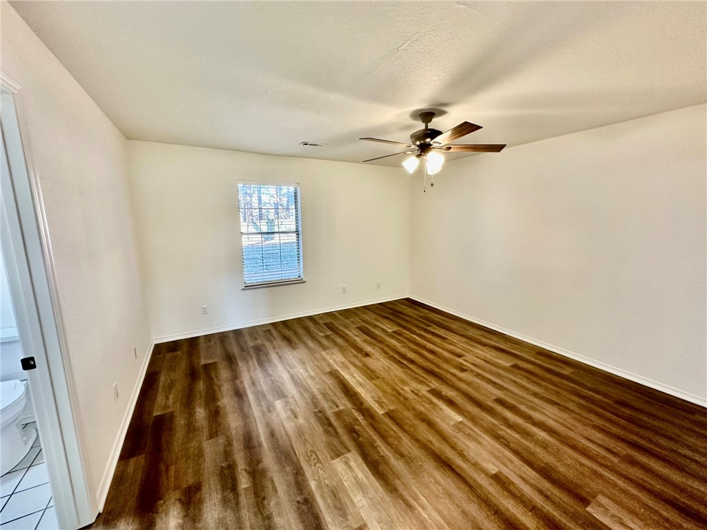 ELM TREE CENTER SUB-BENTONVILLE - Residential Lease