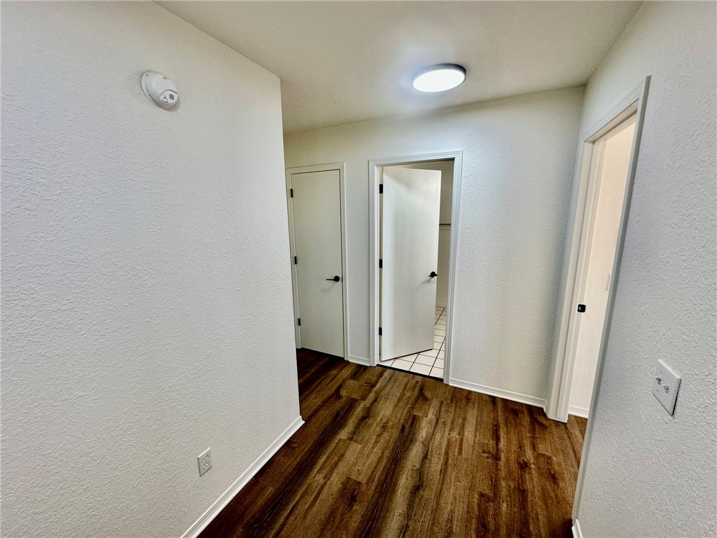 ELM TREE CENTER SUB-BENTONVILLE - Residential Lease