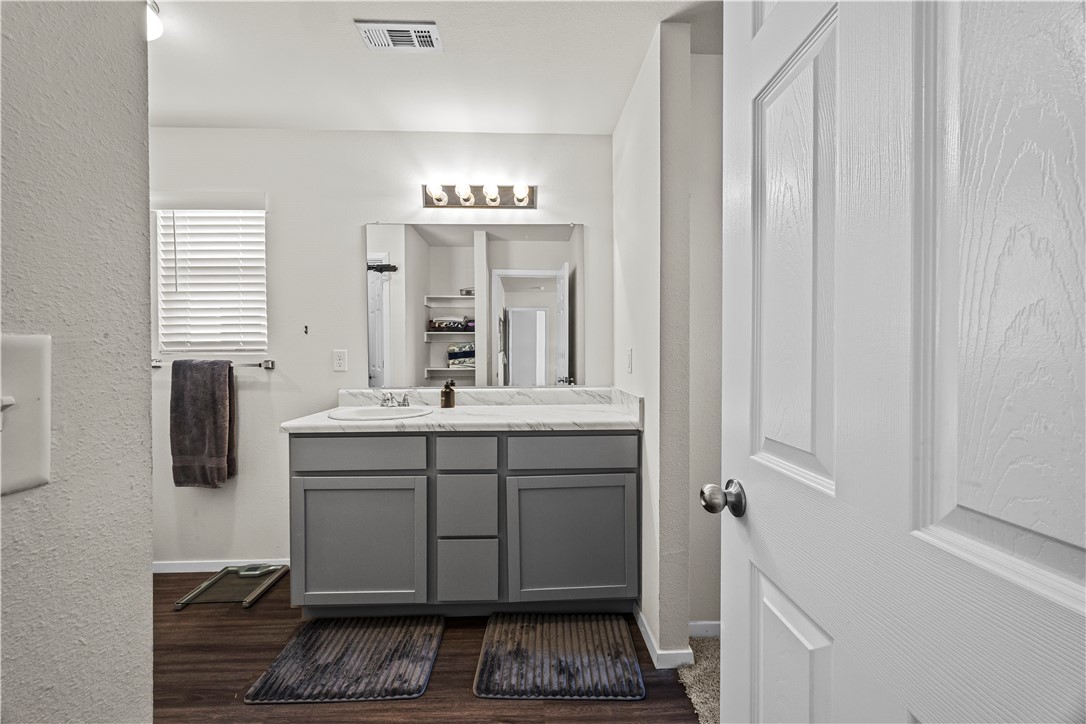 Creekside Meadows - Residential