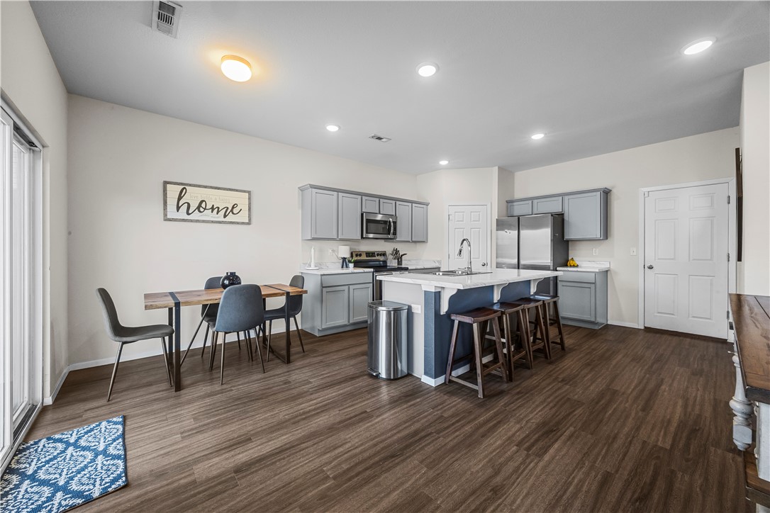 Creekside Meadows - Residential