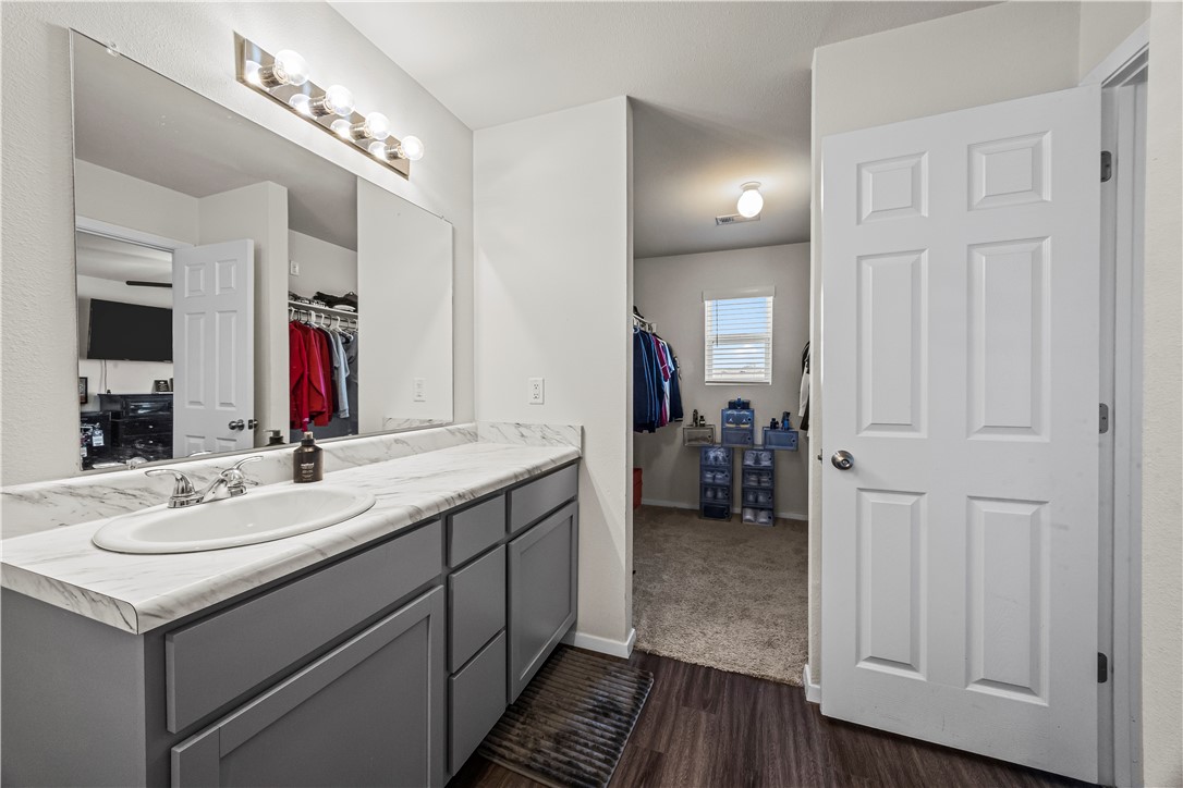 Creekside Meadows - Residential