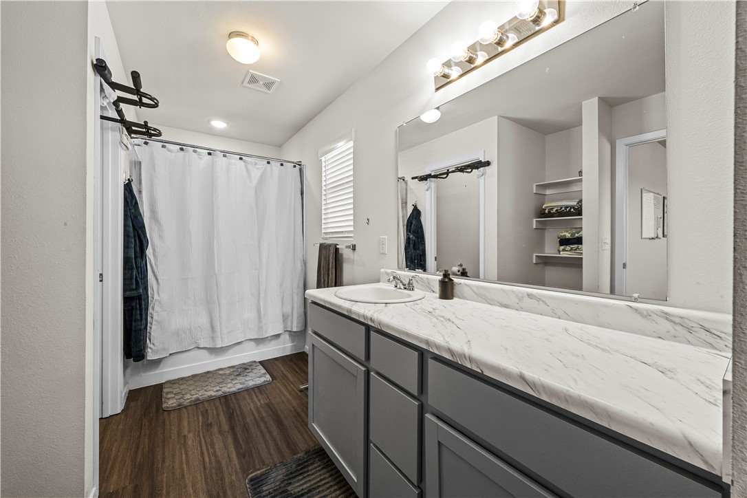 Creekside Meadows - Residential