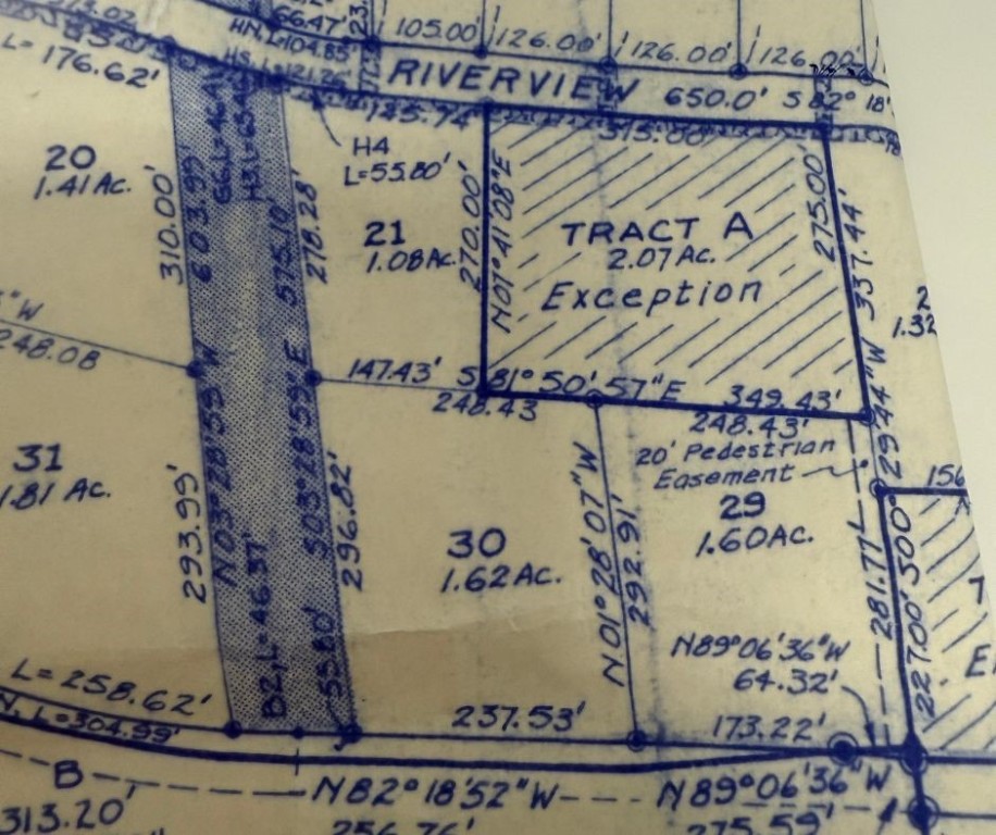 Malidia On The River - Land