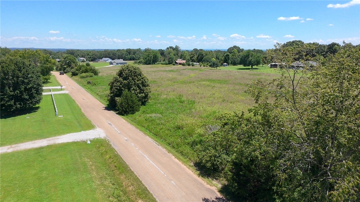 Malidia On The River - Land