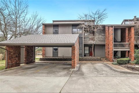 Photo of 2779 Joyce Boulevard 21 #21, Fayetteville, AR 72703 (MLS # 1351552)