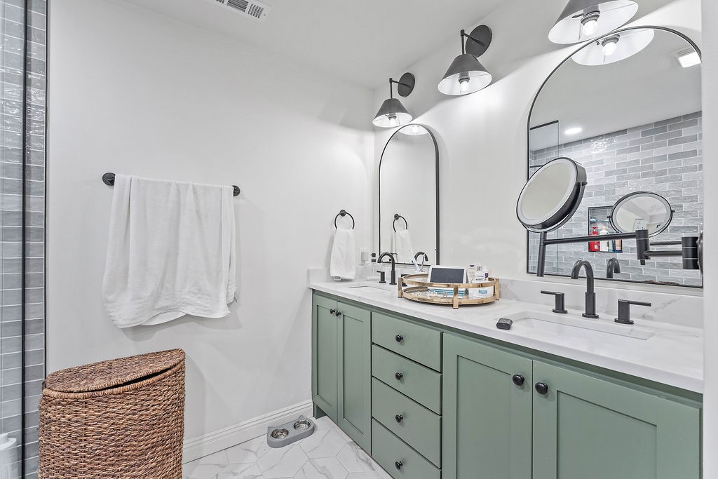 Lakeview Add Rogers - Residential