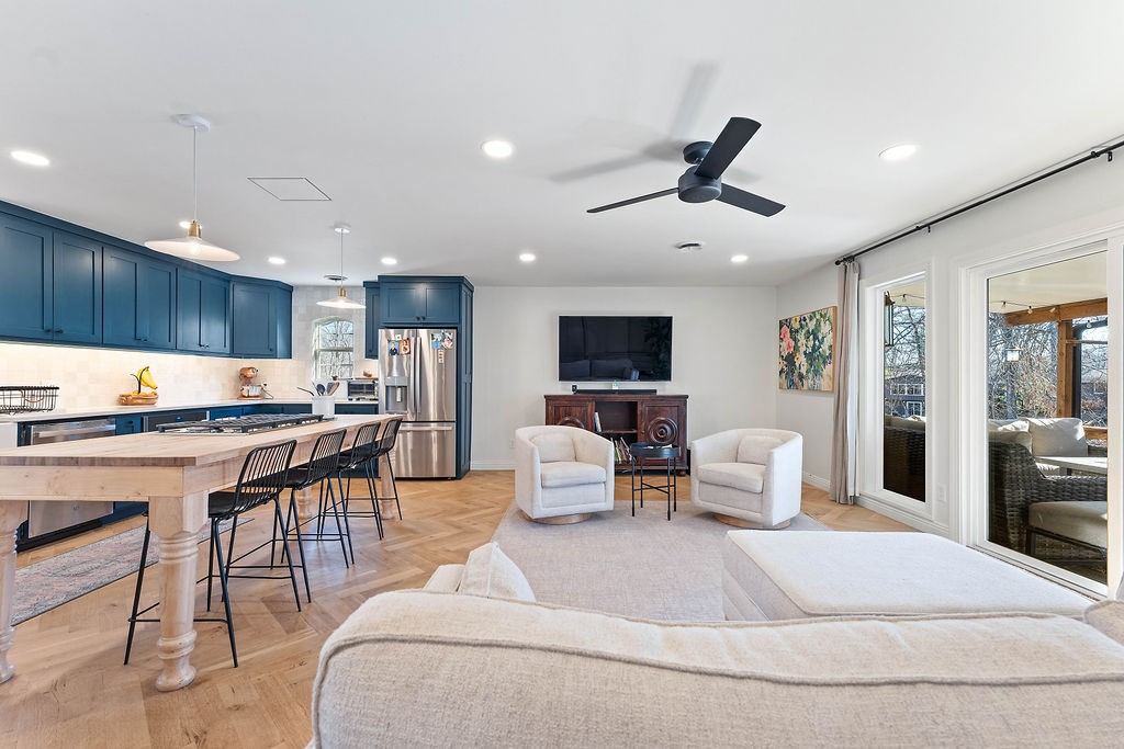 Lakeview Add Rogers - Residential