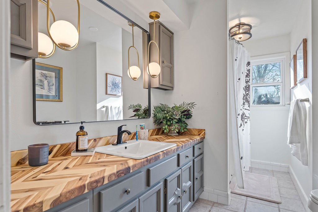 Lakeview Add Rogers - Residential