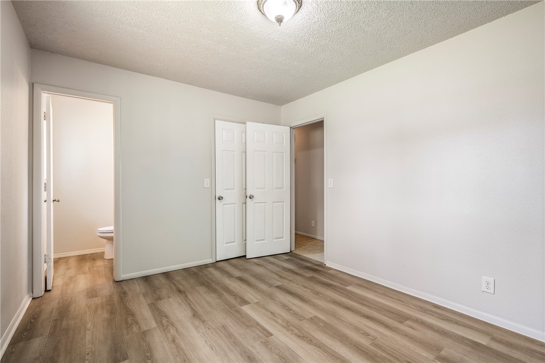 Rolling Oaks Unit 3 Little Flock - Residential