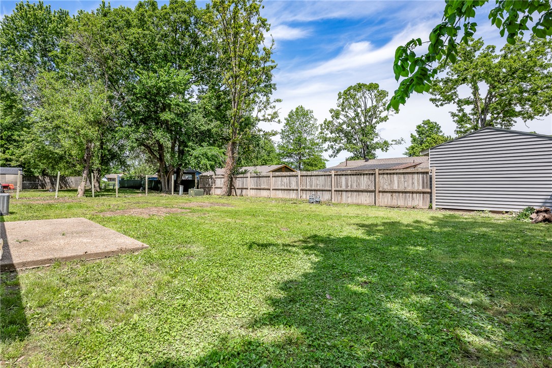 Rolling Oaks Unit 3 Little Flock - Residential