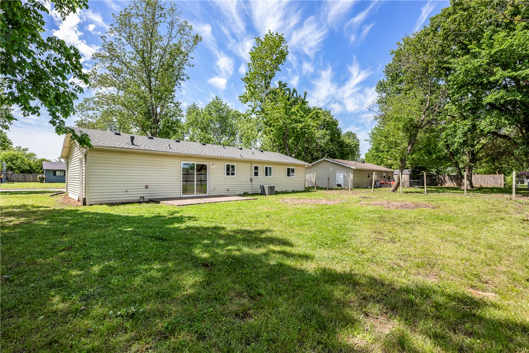 Rolling Oaks Unit 3 Little Flock - Residential