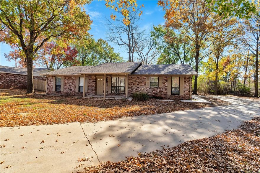 A fantastic opportunity in a prime, convenient location! This well-kept 3-bedroom, 2-bath home is close to Fayetteville’s business district with quick access to I-49 for easy commuting. Two of the home’s best features are the side-entry garage and the covered front and back porches, perfect for year-round enjoyment. Inside, the living room offers a cozy gas fireplace, and the chain-link fenced yard provides great outdoor space.