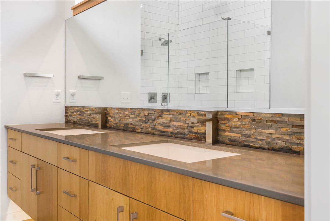 SOUTHSIDE SUB-BENTONVILLE - Residential