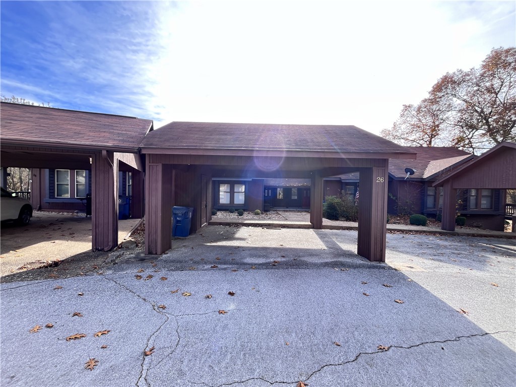 Melanie Courts - Residential Lease