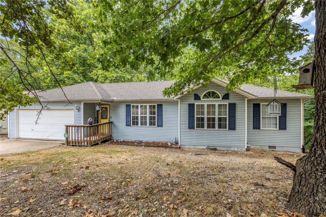Affordable and comfortable living in the Highlands area of Bella Vista. This cozy home features 3 bedrooms and 2 bathrooms. An open living area leads into the freshly painted kitchen. The kitchen features a large island with bar seating and updated lighting. Off the kitchen is a large pantry with plenty of storage. Beyond the pantry is a newly added laundry room. The backyard is completely fenced offering safety for children and pets as well as a nice deck for lounging outside in the coming fall. Don't let this home pass you by. Call and make an appointment today.