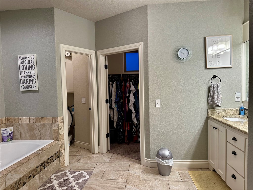 Peaks Ph Iii, The Rogers - Residential