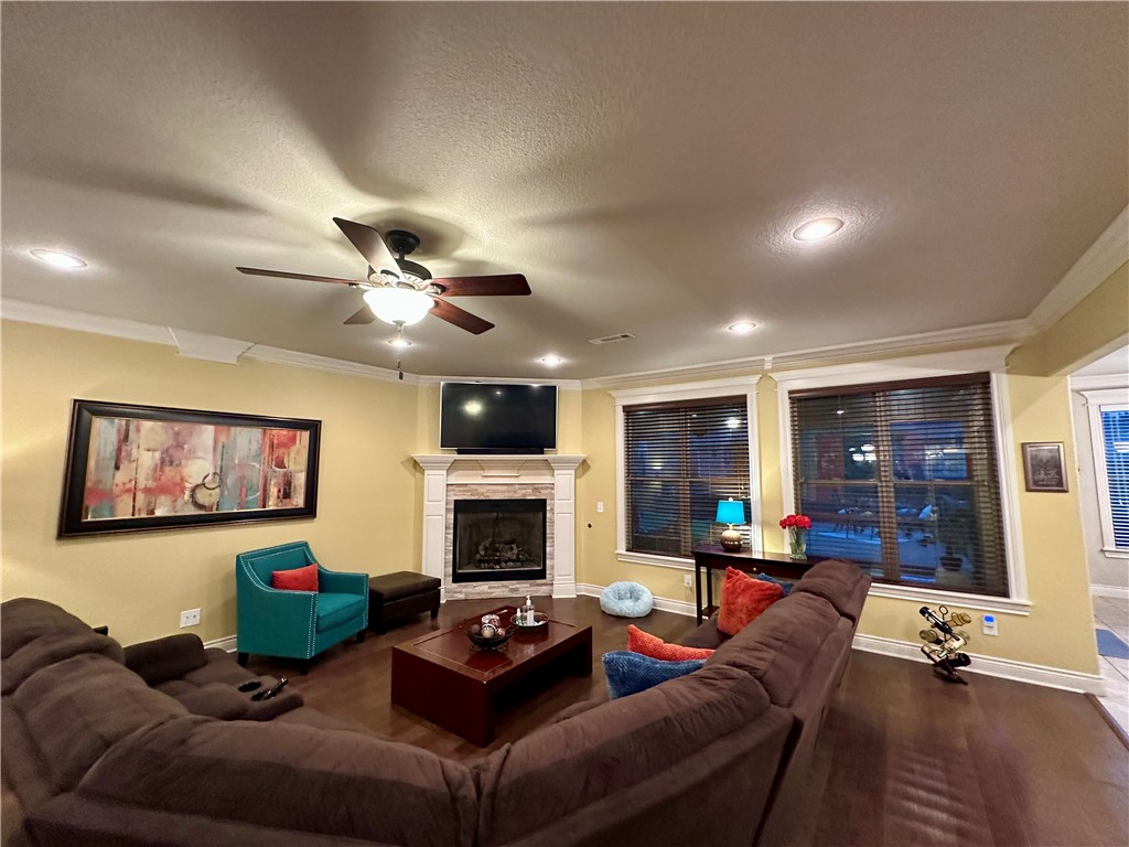 Peaks Ph Iii, The Rogers - Residential