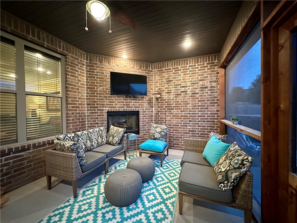 Peaks Ph Iii, The Rogers - Residential