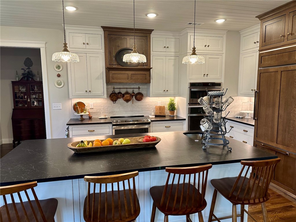 Rolling Hills Estate - Residential