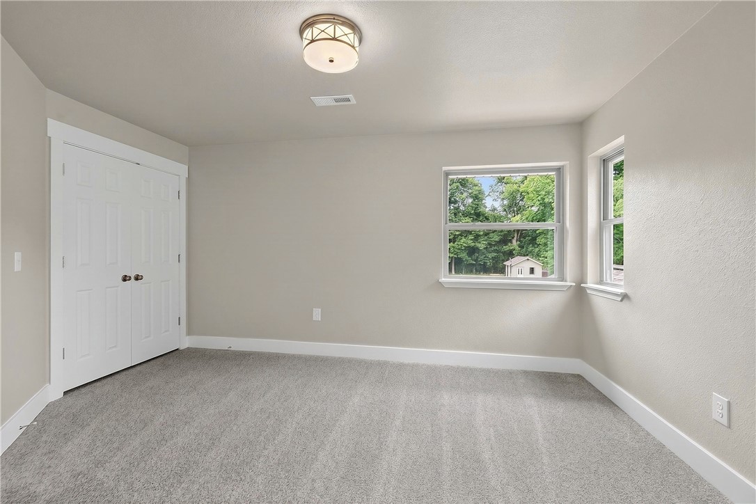 Lynn Estates Springdale - Residential