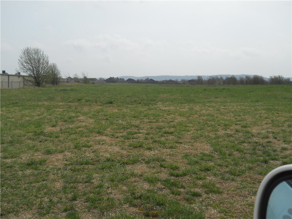 Fayetteville Outlots - Land