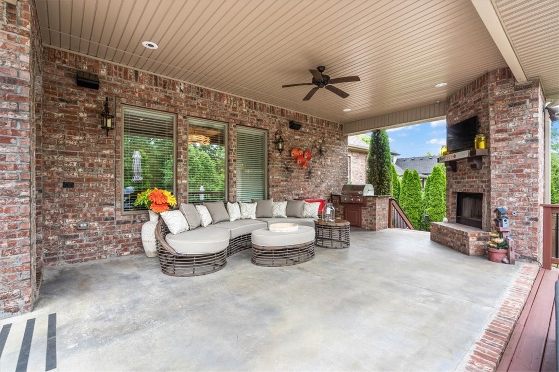 Versailles Sub - Residential