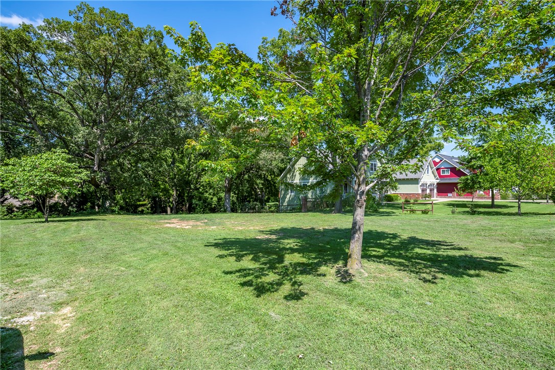 Lincoln & Rice Add Bentonville - Land