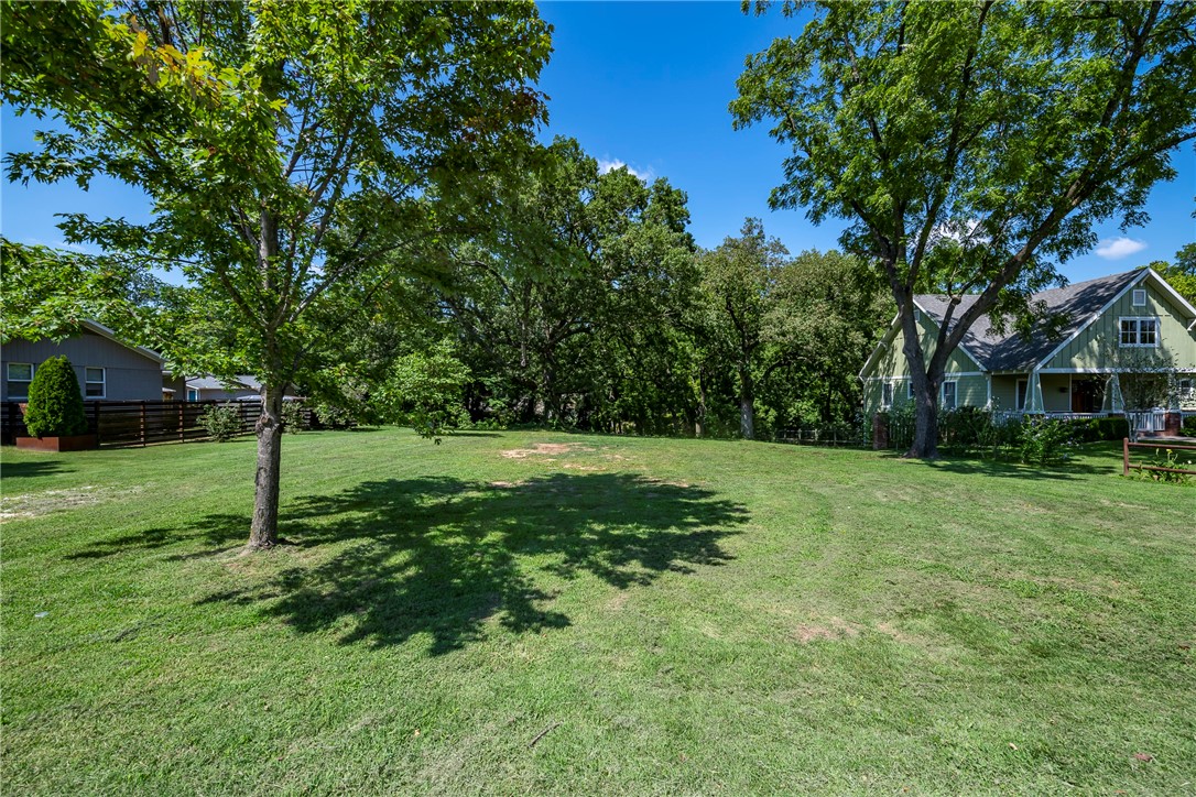 Lincoln & Rice Add Bentonville - Land