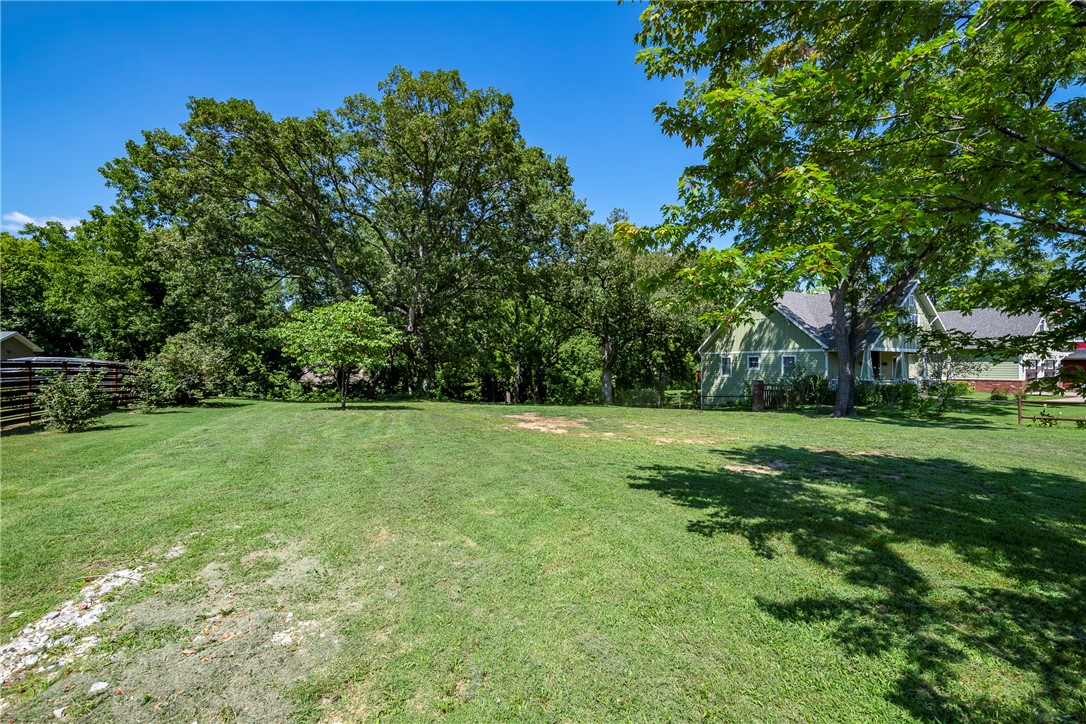 Lincoln & Rice Add Bentonville - Land