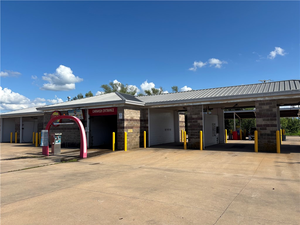 Operating car washes, package deal of two locations, one at 16 W Main in Farmington, and one at 3163 Old Missouri Rd. in Springdale. Both have manual wand bays and auto bays, vacuum stations and fragrance machines. Both have coin, bill and credit card swipe payment methods. Security systems in place. Needs minimal oversite and there are lots of ways to bring up the gross income with more credit card swipers, vending machines etc.⦠more detailed financials can be provided to pre-qualified buyers.