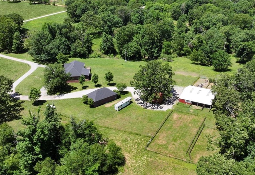 02-20-32-Gravette - Residential