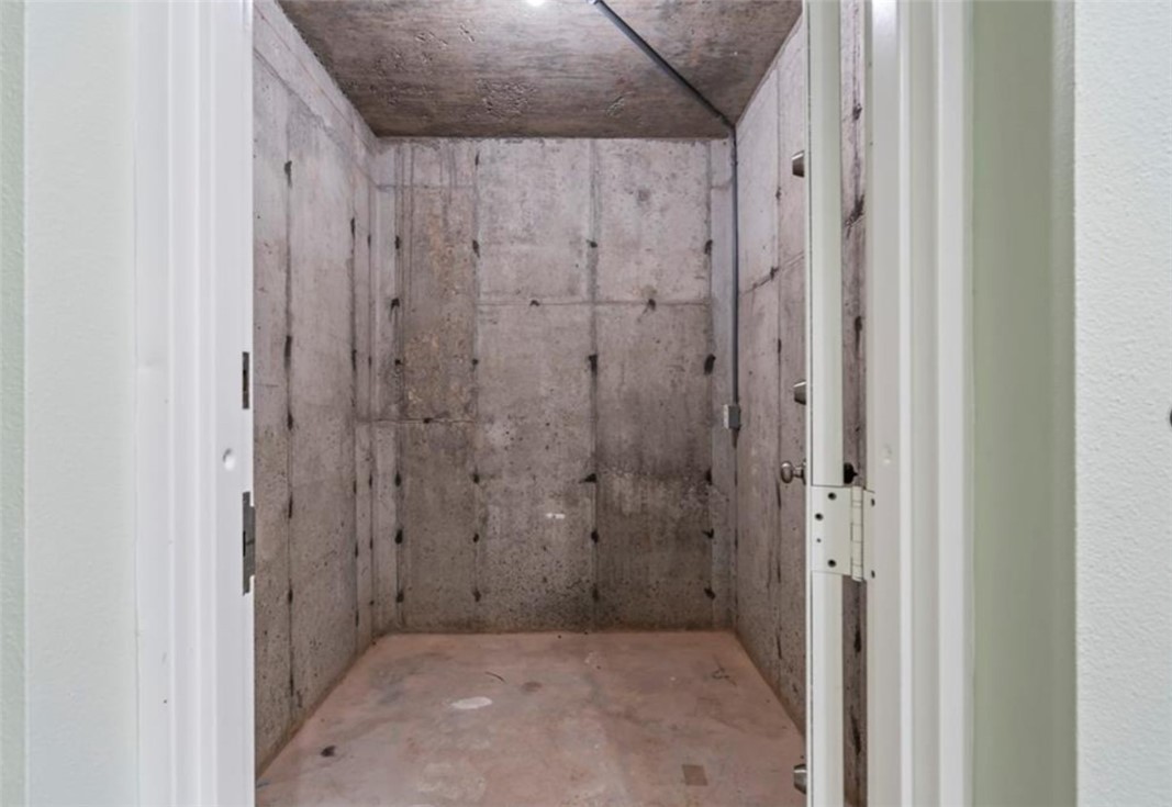 02-20-32-Gravette - Residential
