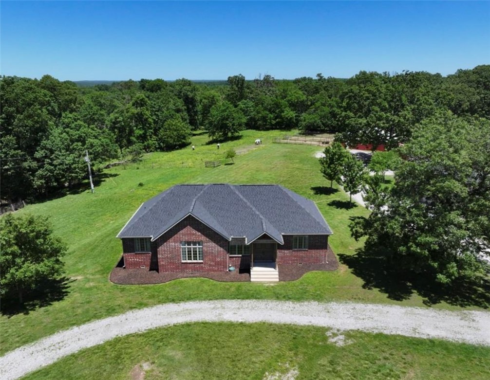 02-20-32-Gravette - Residential