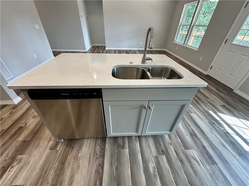 Unit 16 Holiday Island - Residential