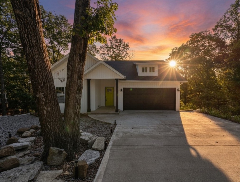 Unit 16 Holiday Island - Residential
