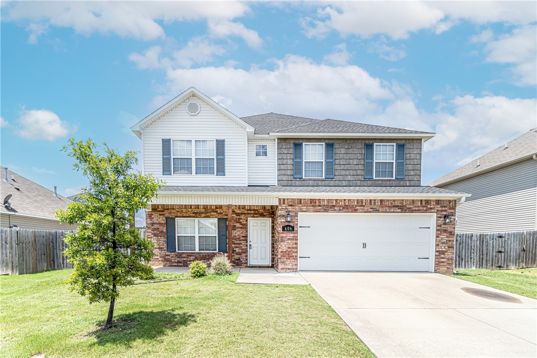 This beautiful Lowell home features a large open floor plan that creates a great space for entertaining. Home has stainless Steele appliances and granite counters throughout. Home also features oversize bedrooms and walk in closets with a large bonus area! Home also has a large back yard and patio space and the home is centrally located close to everything NWA has to offer! This is a must see! Apply online at MetroRentsNWA.com