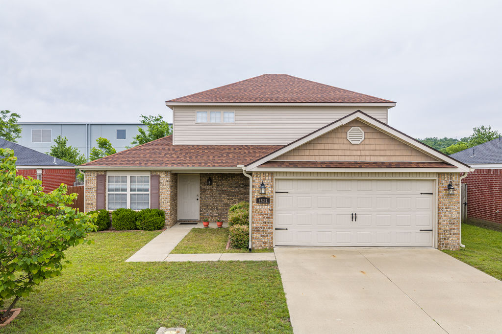 Huntington Chase - Residential