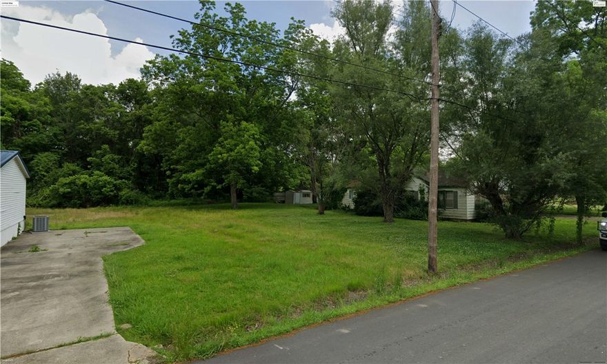 0.16-acre (50ft x 140ft) residential lot located on Shepherd st, Dermott, AR 71638, situated approximately 10 minutes from the nearest Walmart and other local amenities. This lot offers convenient access to main roads and nearby shopping.

Buy it now before it’s gone!

Estimated GPS Coordinates:
NW: 33.532192, -91.430142; 
SW: 33.532067, -91.430142; 
SE: 33.532064, -91.429508; 
NE: 33.532203, -91.429508; 

Buyer to perform their own due diligence. Sold as-is with a Quitclaim Deed.
