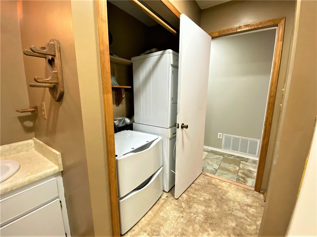 Sunny Acres Add Gentry - Residential