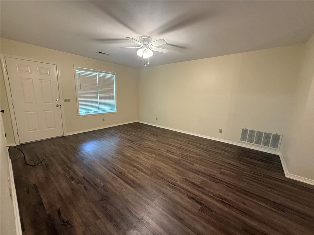 W Walker Sub Ph Iv - Residential Lease