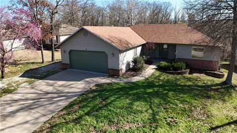 Photo of 9 Piccadilly Lane, Bella Vista, AR 72714 (MLS # 1339169)