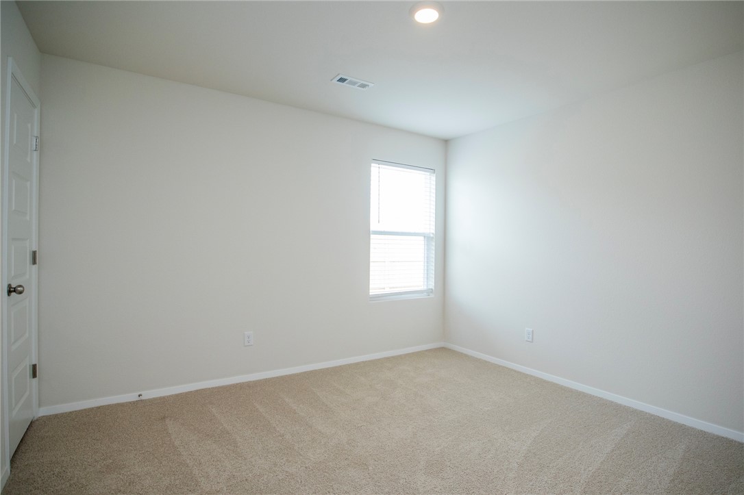 WALNUT HILL SUB PH IV-PEA RIDGE - Residential Lease