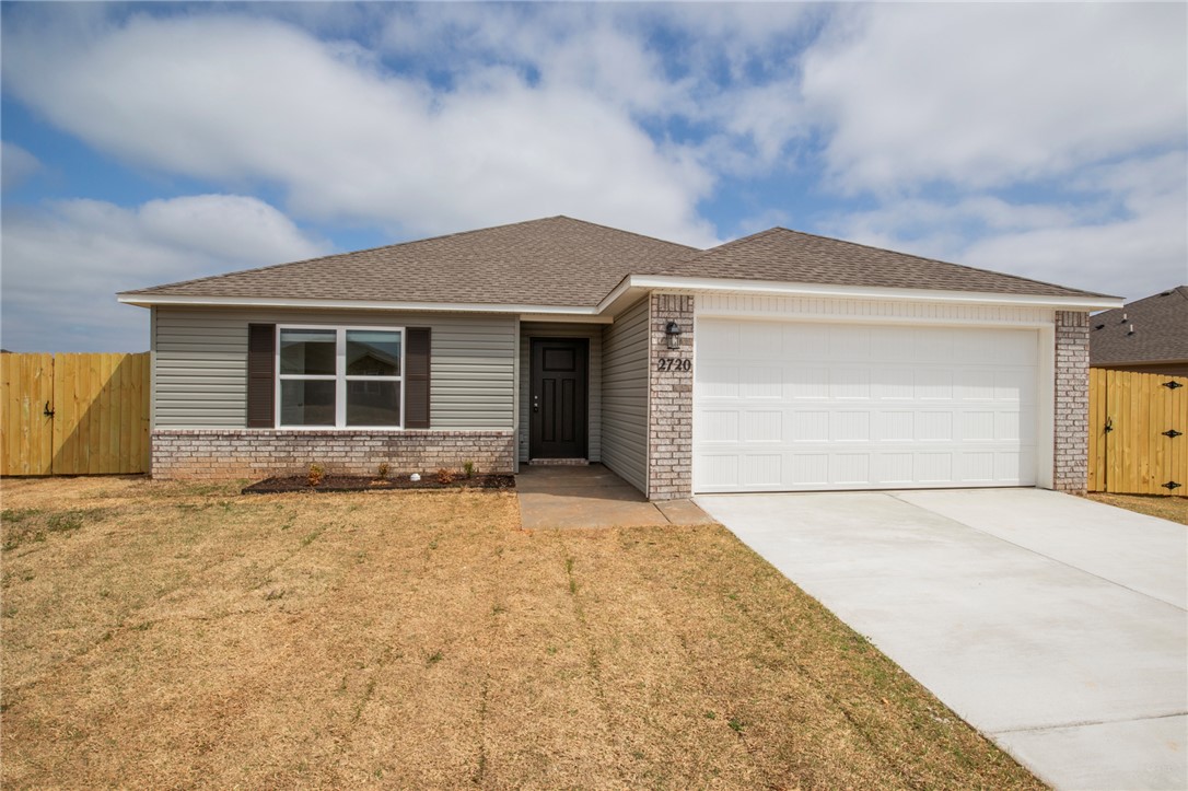 WALNUT HILL SUB PH IV-PEA RIDGE - Residential Lease