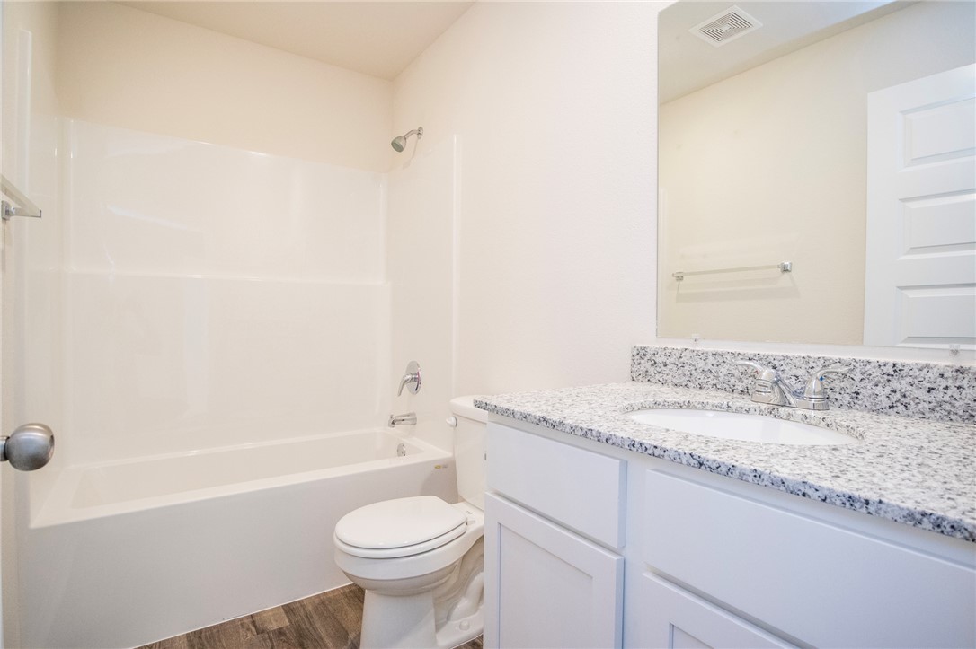WALNUT HILL SUB PH IV-PEA RIDGE - Residential Lease
