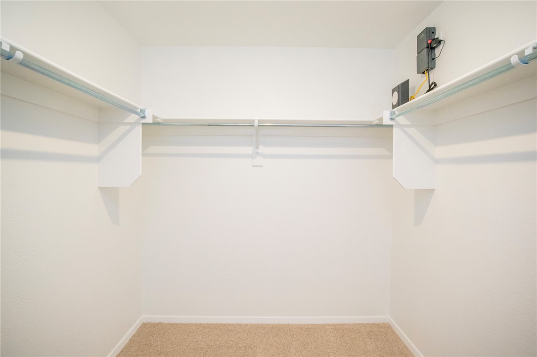 WALNUT HILL SUB PH IV-PEA RIDGE - Residential Lease